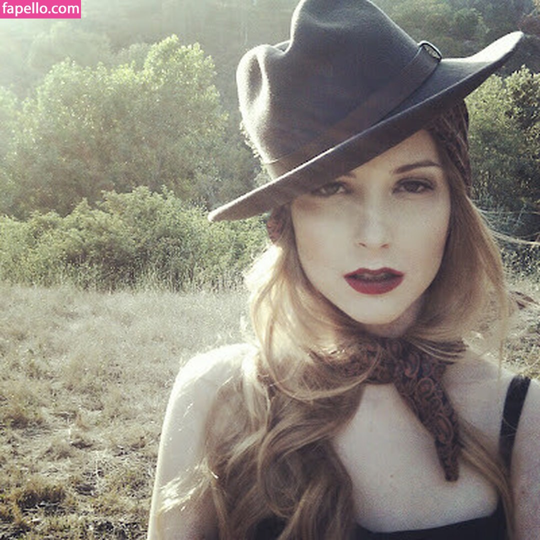 Stevie Wynne Levine-1