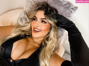 sthefany-oliveira thumbnail #2495795
