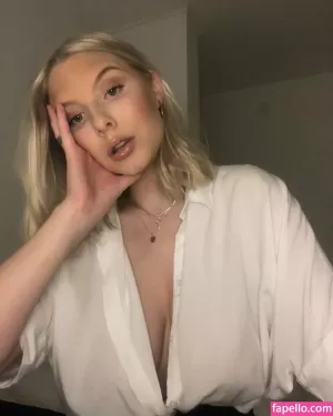stina thumbnail #3672232