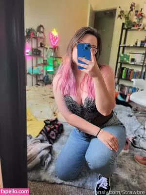 strawbre thumbnail #3961623