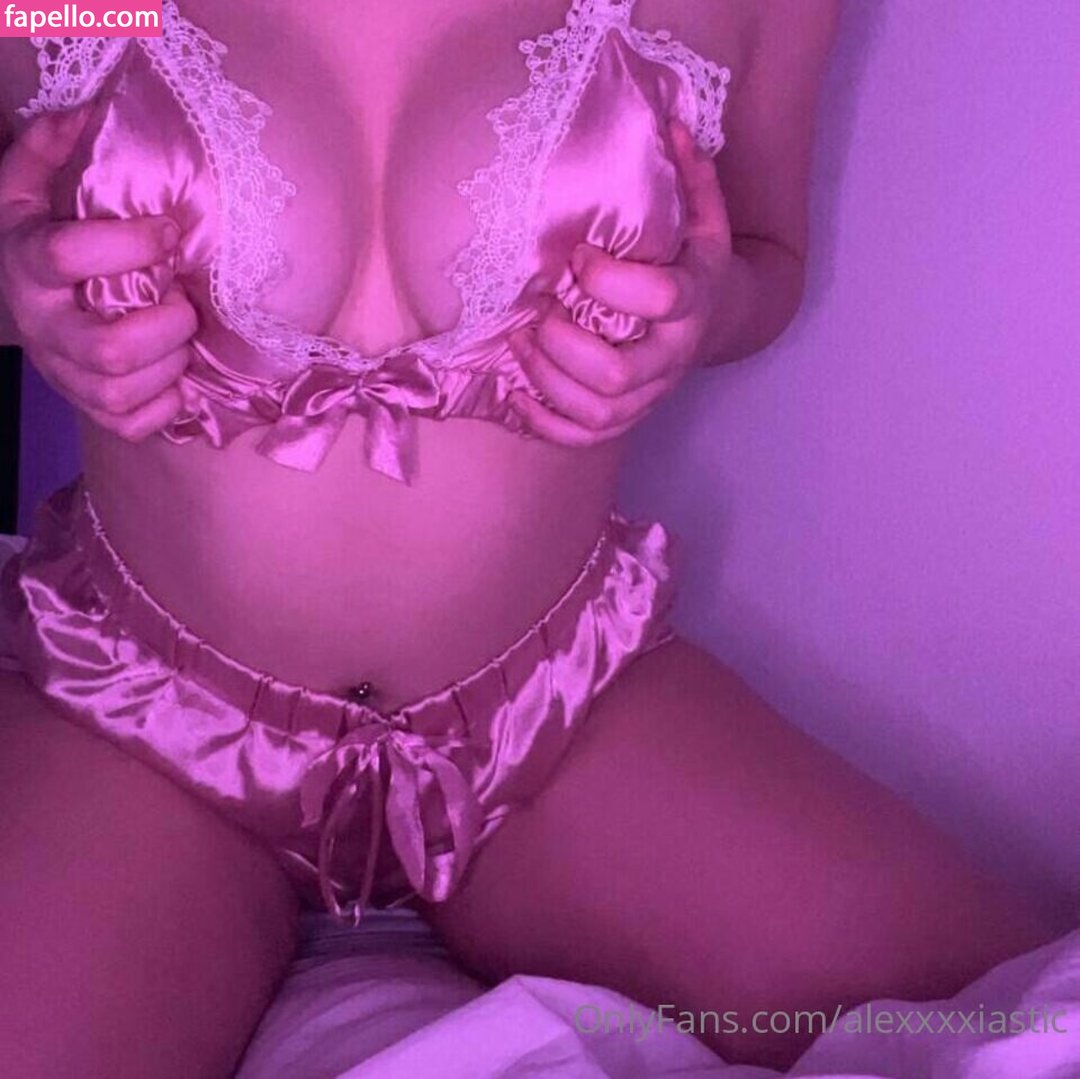 Sweetalexxiastic-3