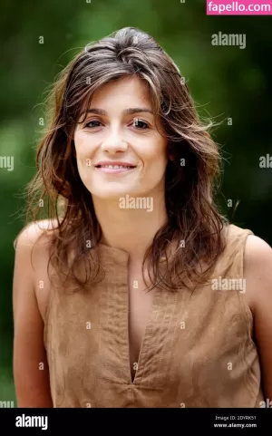 tania-young thumbnail #2288685