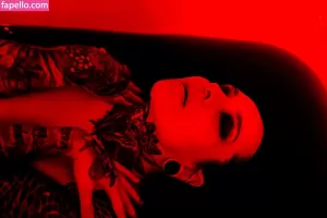 tatiana-shmaylyuk thumbnail #285860