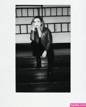 taylor-tomlinson thumbnail #3077042