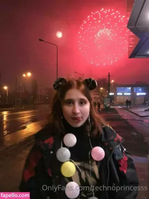 technoprincesss thumbnail #3779683