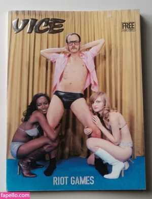 terry-richardson thumbnail #248583