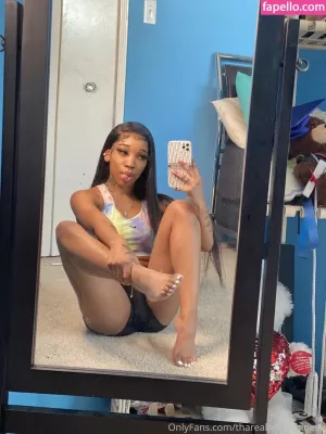 tharealhopechinelle thumbnail #2300461