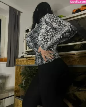thethreeheadedsnake thumbnail #974987