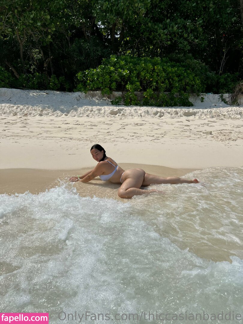 thiccasianbaddie-2