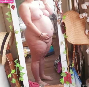 thiccpreg thumbnail #3155261