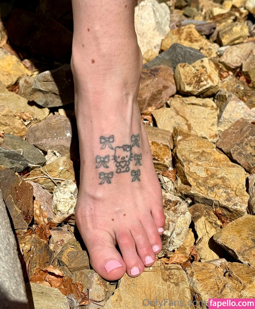 toe_hawk-1