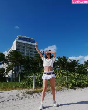 u-rsula-corbero thumbnail #3135624
