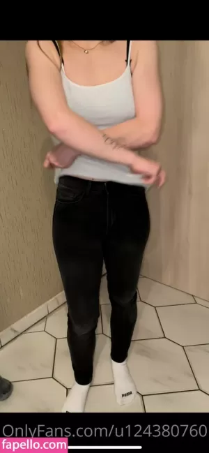u124380760 thumbnail #3443943