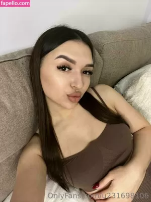 u231698106 thumbnail #3139399