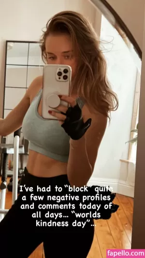 una-healy thumbnail #910349