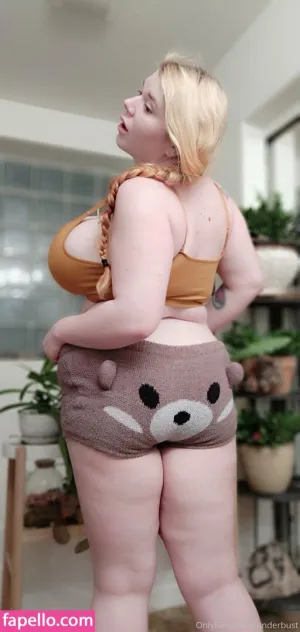 underbust thumbnail #6042118