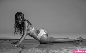 uriasss thumbnail #3417900
