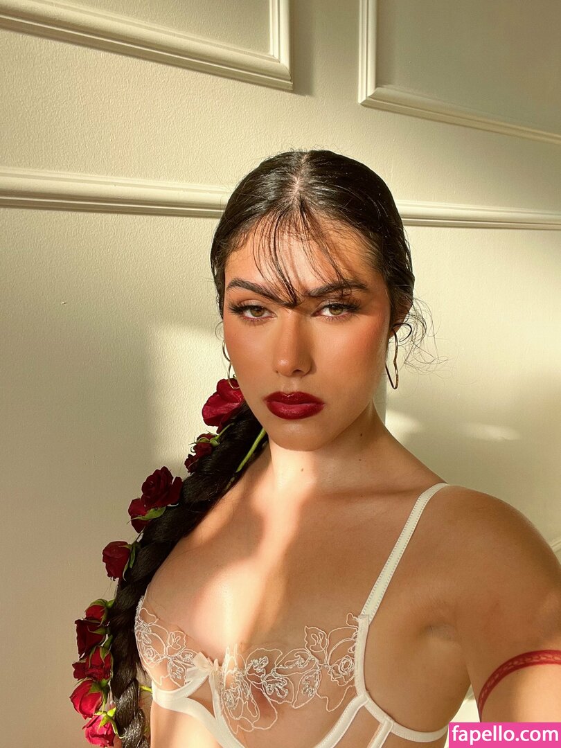 Valeria Vixen-1