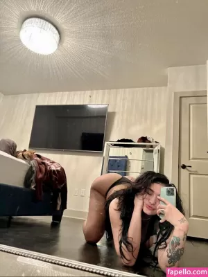 valeriedied thumbnail #437793