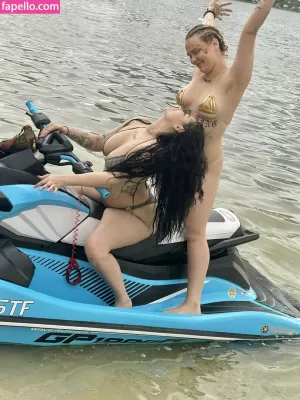 valeriedied thumbnail #437792
