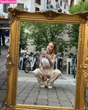vanesasoria thumbnail #2330455