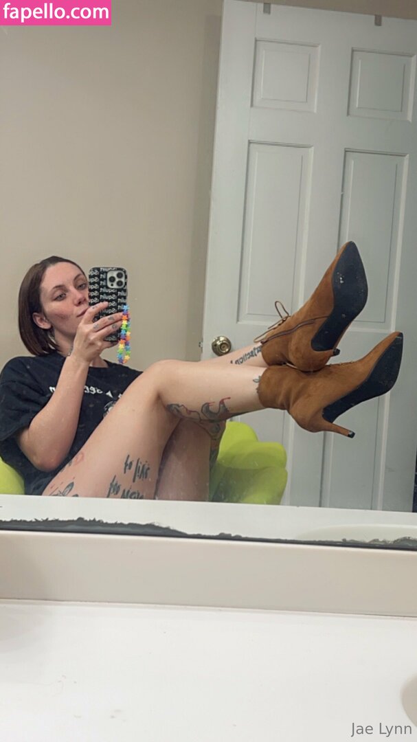 velvet_trixxx_free-2