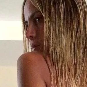 victoria-lune thumbnail #2338443