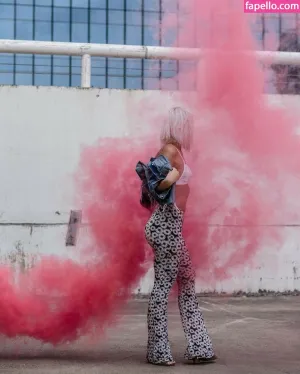 violet-capri thumbnail #6283079