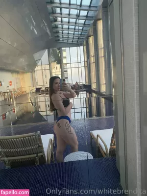 whitebrendita thumbnail #5226610