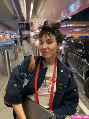 whitney-cummings thumbnail #336772