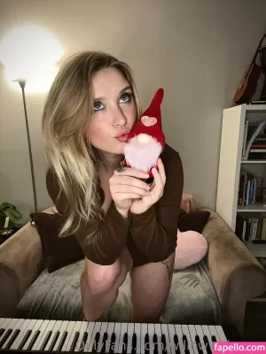 willowwhispers thumbnail #3887076