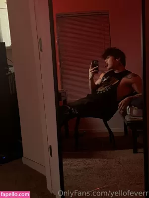 yellofeverr thumbnail #3675504