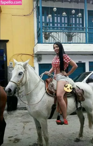 yeraldin thumbnail #5217353