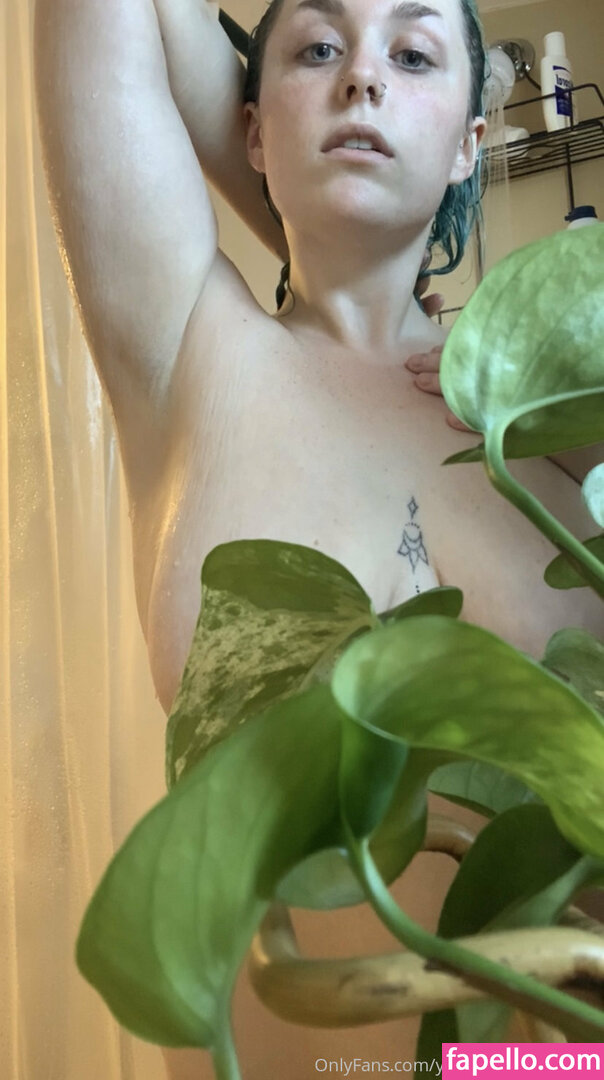 yourbbygirlselmoon-1