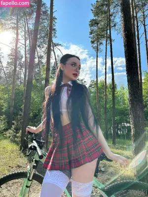 yuukimoon thumbnail #3907144