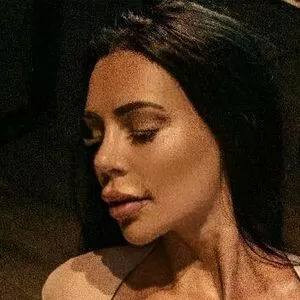yvonne-bar-freepage thumbnail #3026185