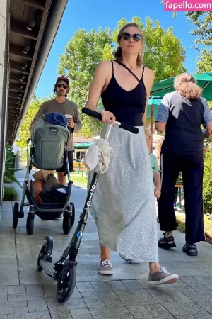 Full Video : Yvonne Strahovski Nude Leaks OnlyFans I Nudes - Celeb Nudes