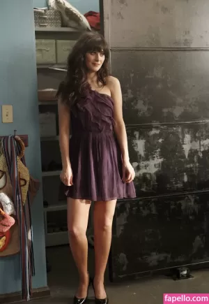 zooey-deschanel thumbnail #420801